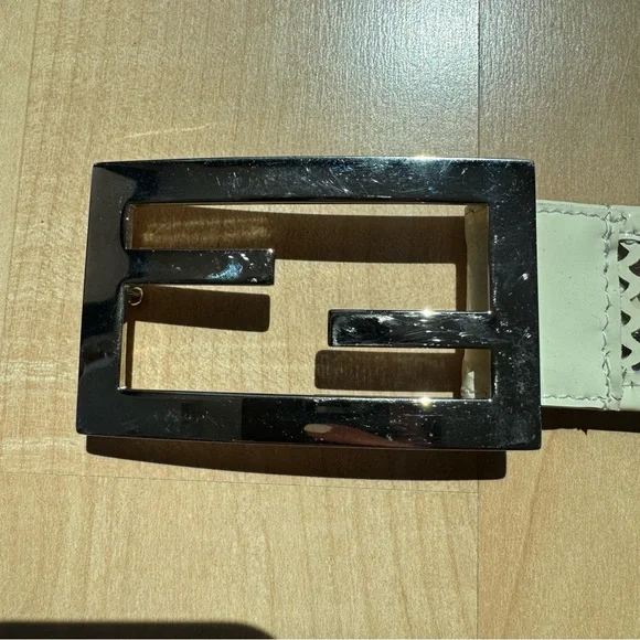 Fendi Cream Leather Belt with Silver Buckle - Picture 3 of 7